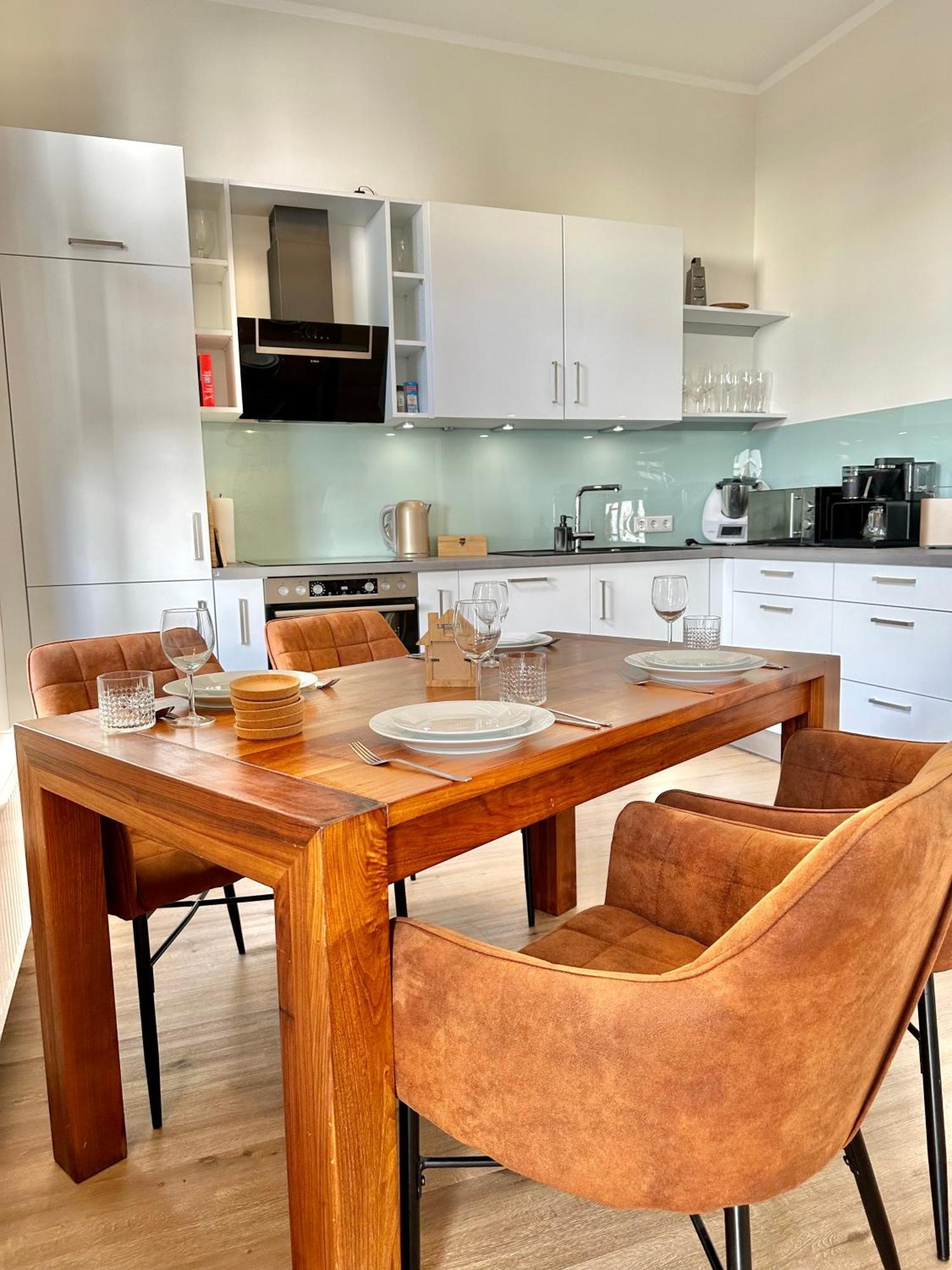 Exklusives City-Apartment Im Herzen Oldenburgs Mit Balkon Und Parkplatz A36 Экстерьер фото