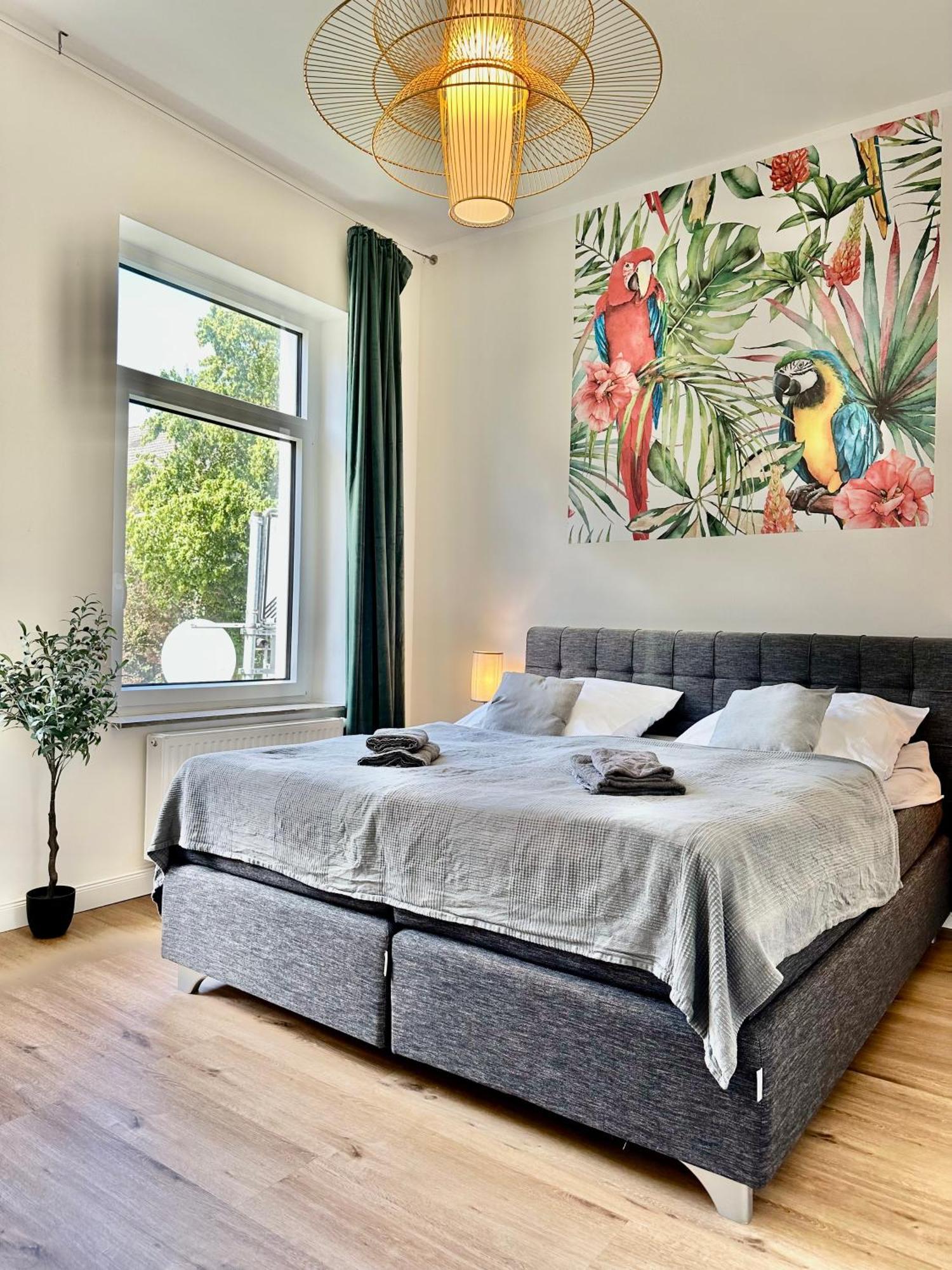 Exklusives City-Apartment Im Herzen Oldenburgs Mit Balkon Und Parkplatz A36 Экстерьер фото